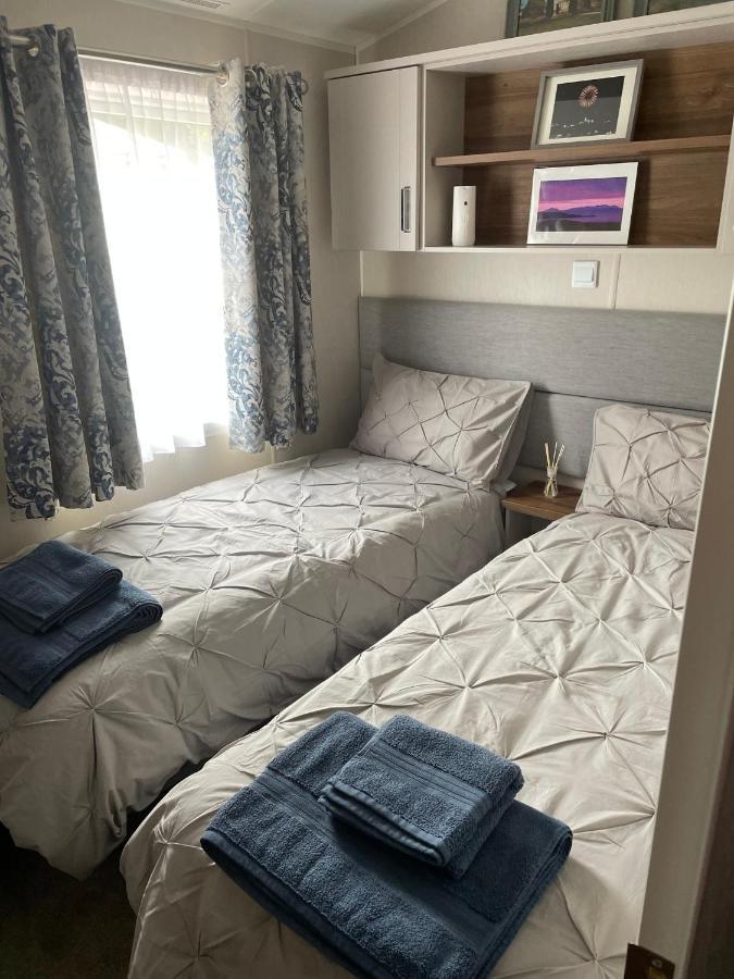 Beautiful 2 Bedroom Lodge With Stunning Views Blair Atholl Extérieur photo