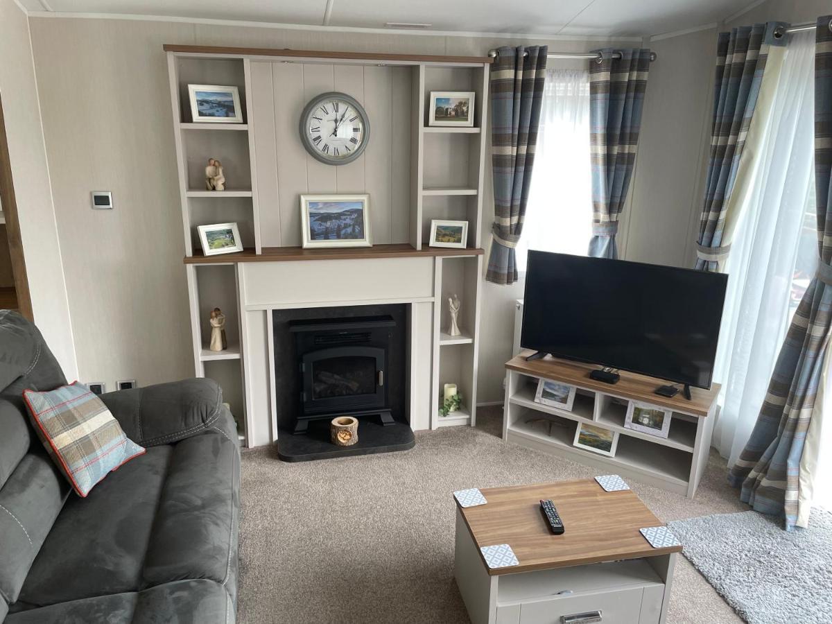 Beautiful 2 Bedroom Lodge With Stunning Views Blair Atholl Extérieur photo