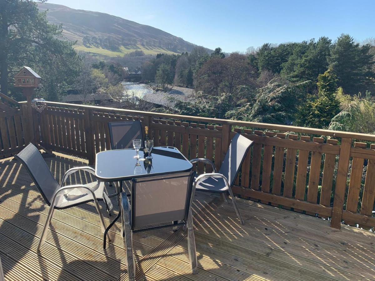 Beautiful 2 Bedroom Lodge With Stunning Views Blair Atholl Extérieur photo
